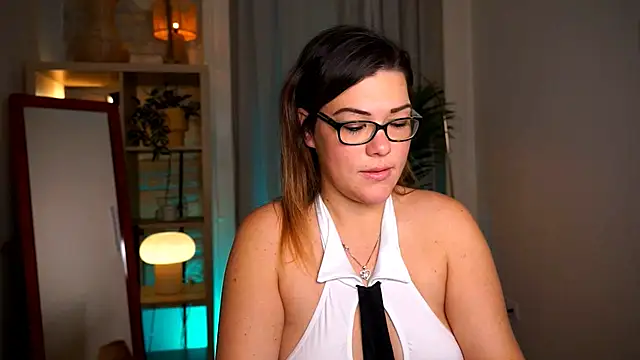 mrs fllowerr online show from 11/26/25, 04:52