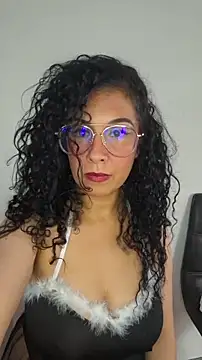 Snapshot of LondonHilton chatting on 02/10/26, 05:28 LondonHilton online show from 02/10/26, 05:28