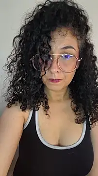 Snapshot of LondonHilton chatting on 02/17/26, 03:19 LondonHilton online show from 02/17/26, 03:19