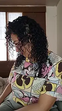 Snapshot of LondonHilton chatting on 02/18/26, 06:15 LondonHilton online show from 02/18/26, 06:15