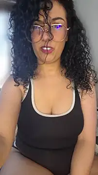 Snapshot of LondonHilton chatting on 02/23/26, 03:09 LondonHilton online show from 02/23/26, 03:09