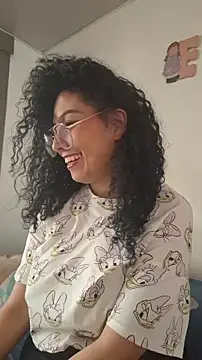 Snapshot of LondonHilton chatting on 03/02/26, 09:21 LondonHilton online show from 03/02/26, 09:21