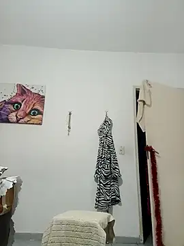 Moranguinha2234 online show from 10/16/25, 01:28