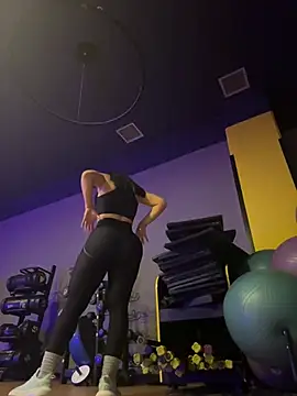 Anavalle online show from 03/25/26, 09:10