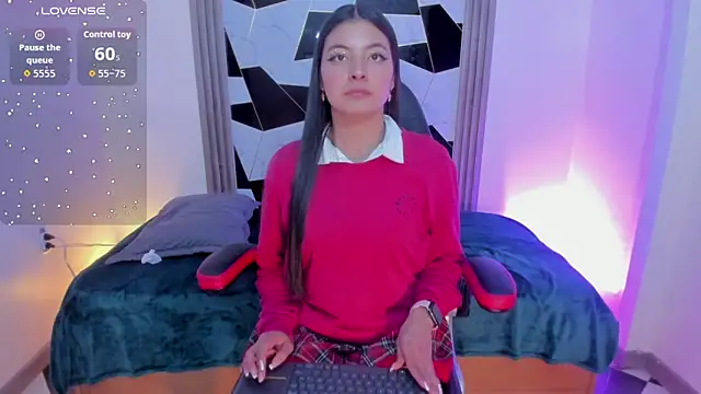 Fernanda hot  online show from 10/31/25, 03:40