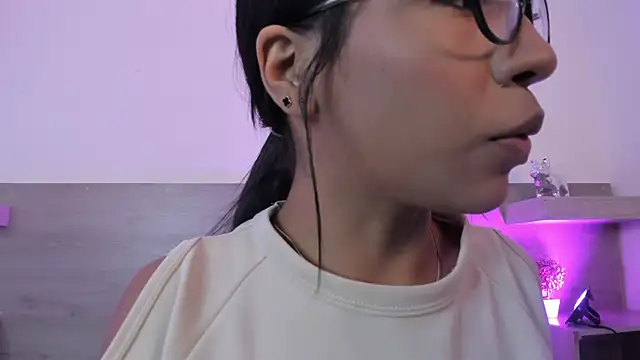 Ivana Hall online show from 10/08/25, 08:06