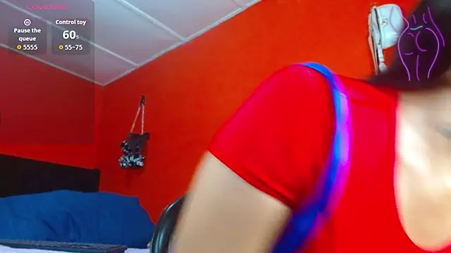 Snapshot of Scaarleth01 chatting on 10/01/25, 08:04 Scaarleth01 online show from 10/01/25, 08:04