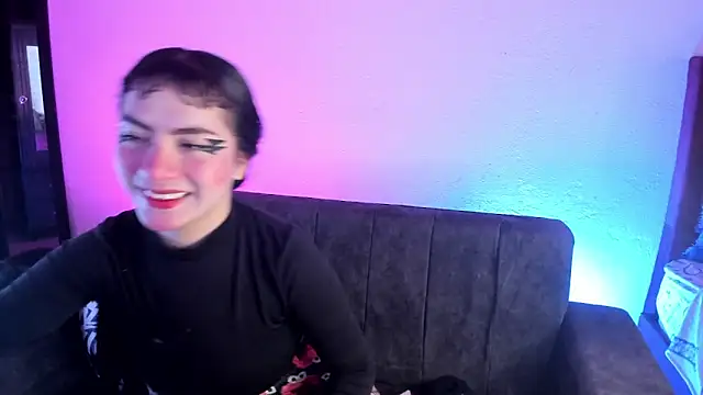 kitty  chs online show from 10/16/25, 01:12