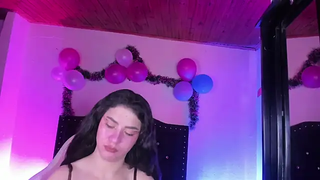 Snapshot of kitty__chs chatting on 02/02/26, 12:59 kitty chs online show from 02/02/26, 12:59