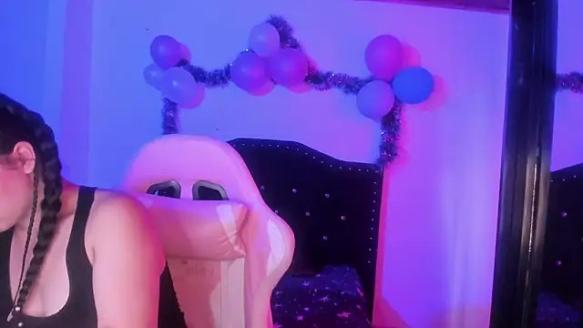 Snapshot of kitty__chs chatting on 02/05/26, 08:46 kitty chs online show from 02/05/26, 08:46