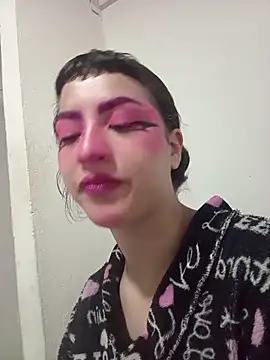 Snapshot of kitty__chs chatting on 02/24/26, 02:37 kitty chs online show from 02/24/26, 02:37