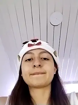 lala clark online show from 12/19/25, 08:27