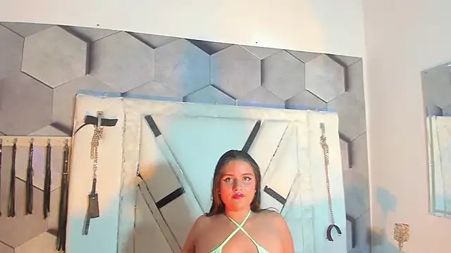 BrittaParkerr online show from 10/05/25, 02:32