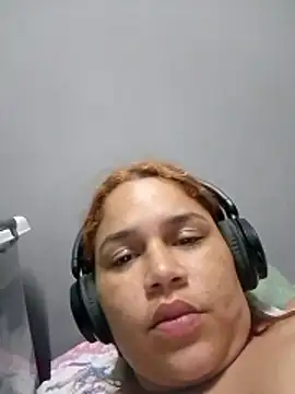 Snapshot of abysaenz chatting on 10/24/25, 04:31 abysaenz online show from 10/24/25, 04:31