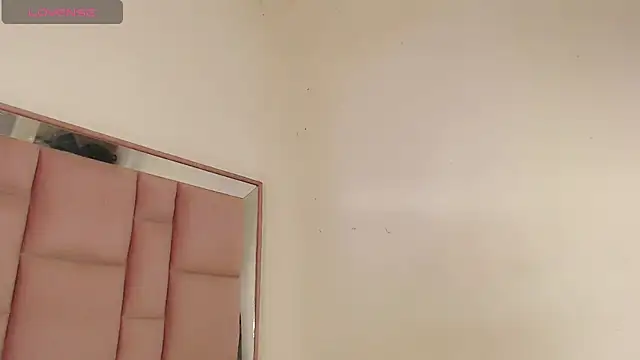 roxanawillts online show from 11/23/25, 08:30