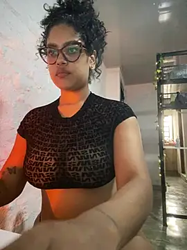 miiabrown18 online show from 03/29/26, 08:53