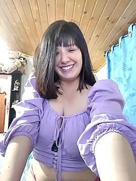 Snapshot of IvonnySweet chatting on 10/15/25, 03:28 IvonnySweet online show from 10/15/25, 03:28