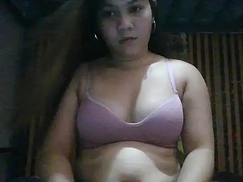 Snapshot of _charmingpixie15 chatting on 07/14/26, 10:43 charmingpixie15 online show from 07/14/26, 10:43
