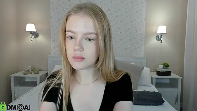 Snapshot of Vicki_Todd chatting on 10/01/25, 12:27 Vicki Todd online show from 10/01/25, 12:27