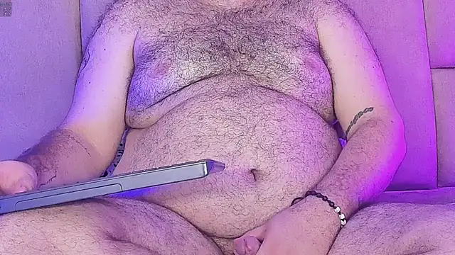 Snapshot of big_bearr chatting on 05/23/26, 03:45 big bearr online show from 05/23/26, 03:45