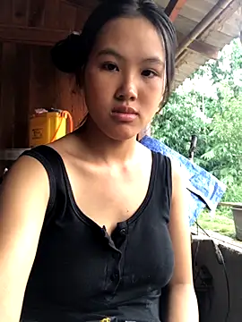 Mai lovely online show from 10/11/25, 02:33