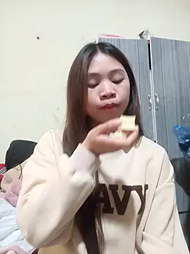 Mayy1 online show from 12/22/25, 01:57