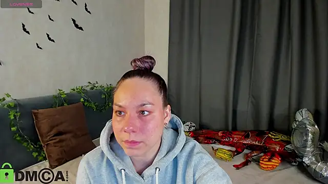 Al1ice Moures online show from 10/30/25, 01:07