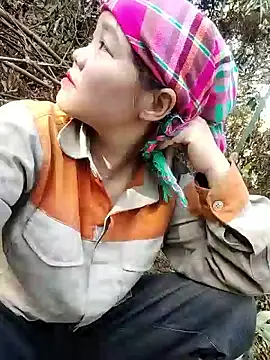 Meomeo-meo online show from 11/27/25, 02:13