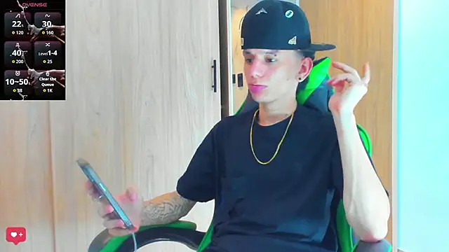 Skinny batman online show from 10/29/25, 03:20