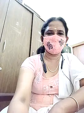 Snapshot of tamil_Boomika chatting on 04/19/26, 05:23 tamil Boomika online show from 04/19/26, 05:23