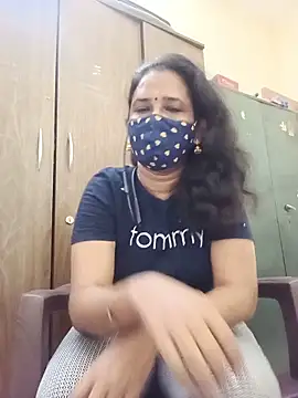 Snapshot of tamil_Boomika chatting on 05/27/26, 01:57 tamil Boomika online show from 05/27/26, 01:57