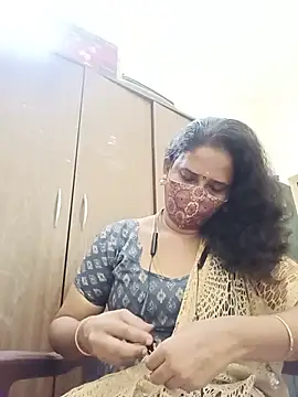 Snapshot of tamil_Boomika chatting on 05/28/26, 01:41 tamil Boomika online show from 05/28/26, 01:41