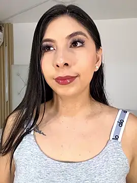 Ashley-Whitee online show from 01/17/26, 04:11