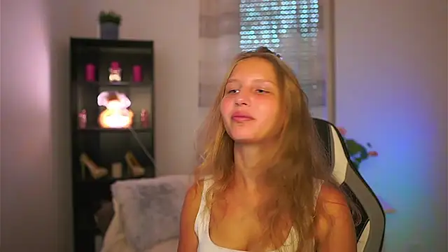 emmie murray online show from 10/09/25, 01:09