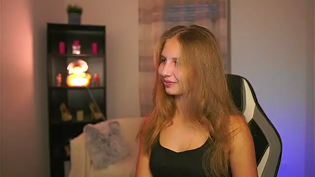 emmie murray online show from 12/04/25, 02:04