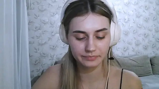 JerrieLoosle online show from 10/02/25, 04:36