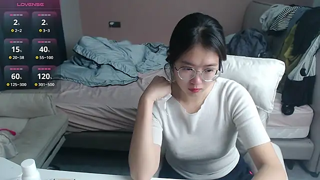 redrose520 online show from 11/16/25, 11:38