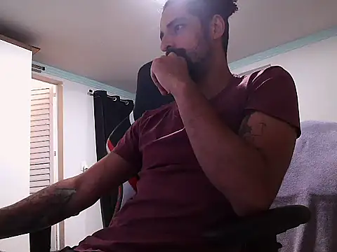 Yunero online show from 09/30/25, 03:33