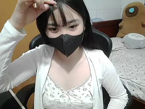 Snapshot of Lilybelle039 chatting on 11/29/25, 05:21 Lilybelle039 online show from 11/29/25, 05:21