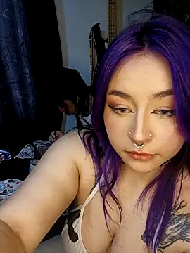 Iluromi online show from 11/27/25, 03:36