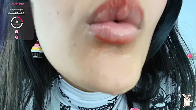 Hinata 21  online show from 12/03/25, 09:02