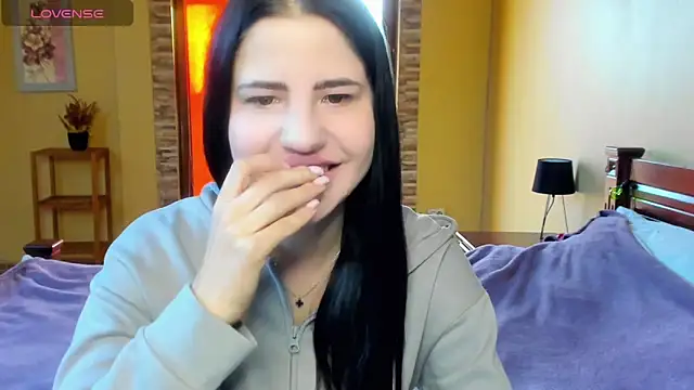 Malibu J online show from 10/27/25, 07:34