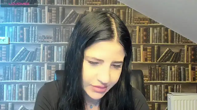 Malibu J online show from 11/10/25, 08:13