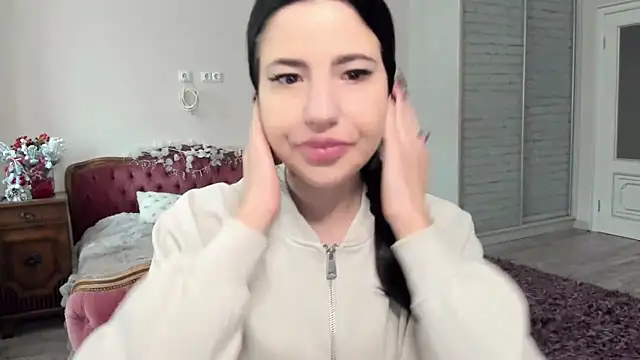 Malibu J online show from 12/23/25, 09:18