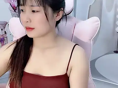 Snapshot of Lie_liee chatting on 07/15/26, 08:30 Lie liee online show from 07/15/26, 08:30