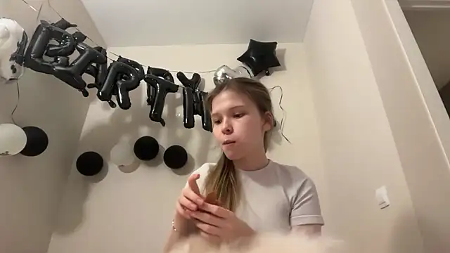 CandysRose online show from 04/09/26, 09:20