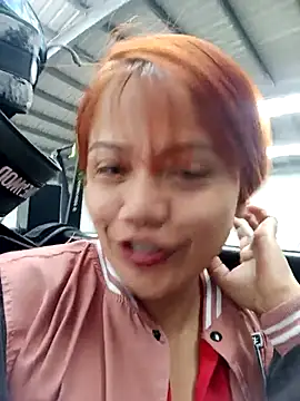 Tiffany-Parker  online show from 09/25/25, 12:42