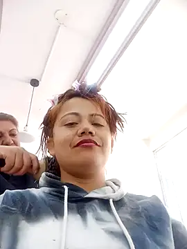 Tiffany-Parker  online show from 10/08/25, 03:31