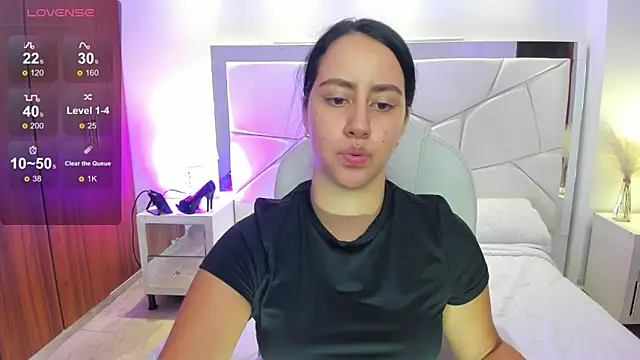 Natasha Kiim  online show from 03/23/26, 03:10