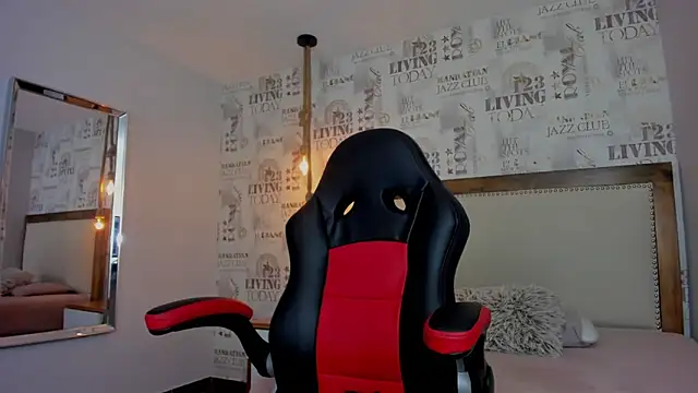 ALAHIACRUZ1 online show from 02/19/26, 07:21